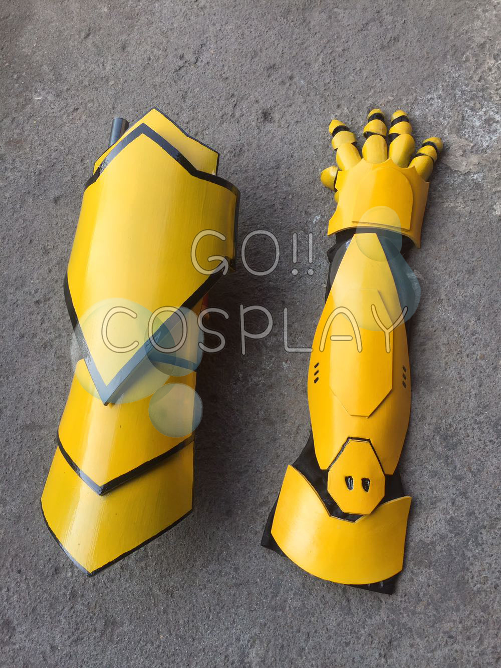 RWBY Yang Xiao Long Robotic Arm and Replica Ember Celica