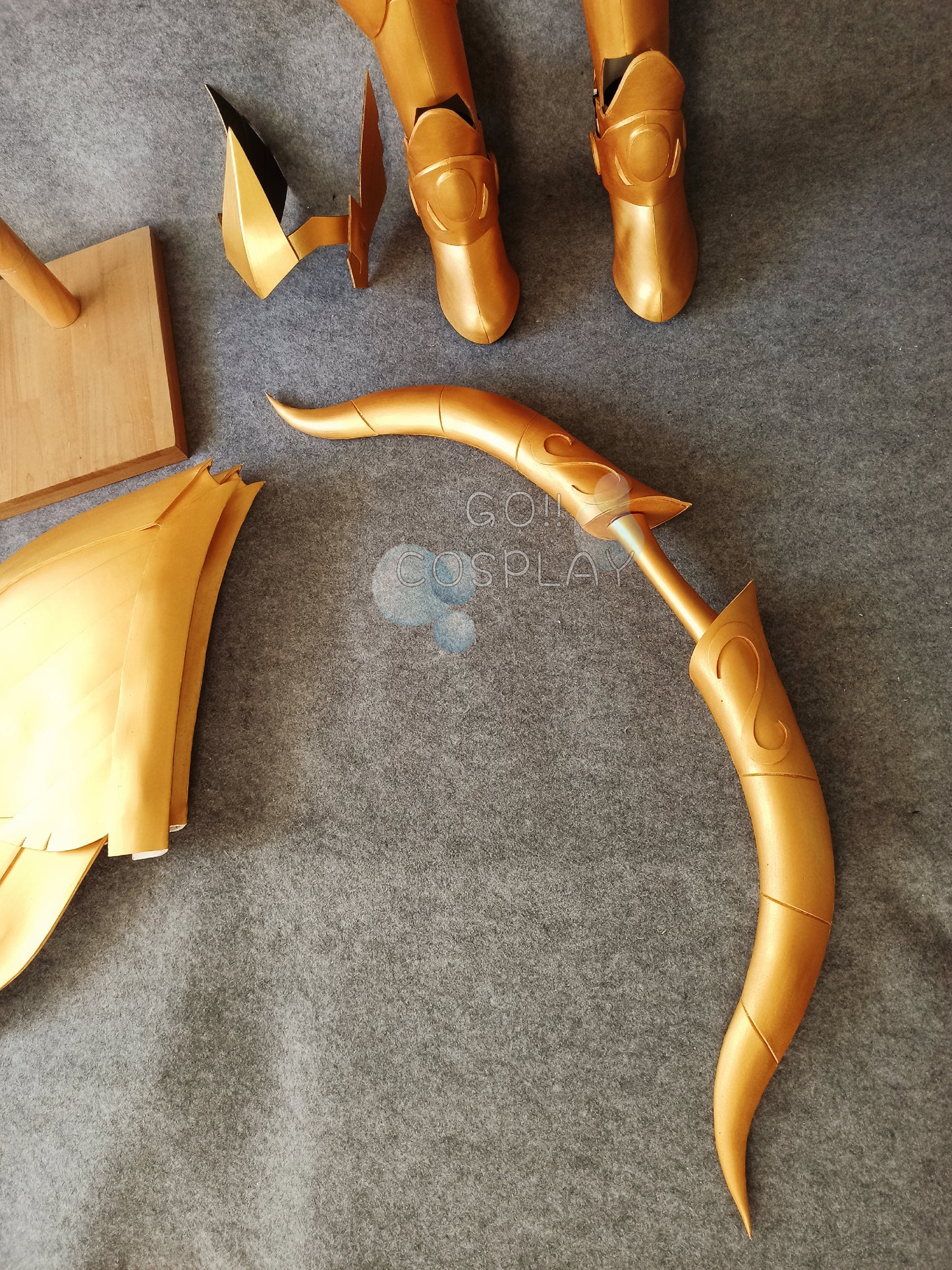 Customize Saint Seiya Sagittarius Aiolos Cosplay Gold Cloth
