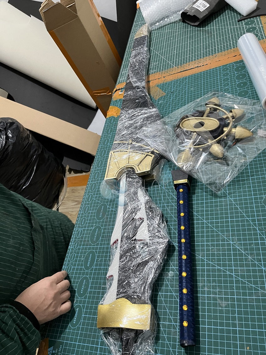 Watanabe no Tsuna Glowing Sword Cosplay